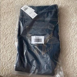 Hollister Mid-Rise Super Skinny Jeans
